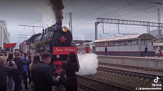 Отправление поезда , Победы Московский вокзал. смотреть онлайн