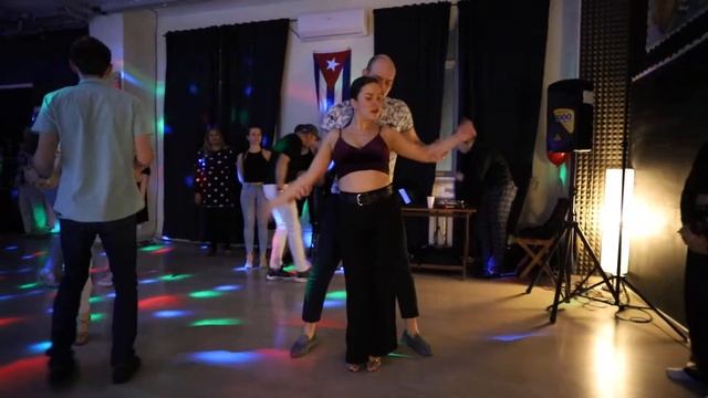 Kewin Cosmos – Dile | Yakov & Liza смотреть онлайн