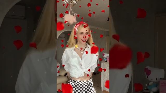 Я УМЕЮ ДВИГАТЬ ПРЕДМЕТЫ СИЛОЙ МЫСЛИ♥️ смотреть онлайн