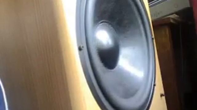 Сабвуфер Sven 636.mp4