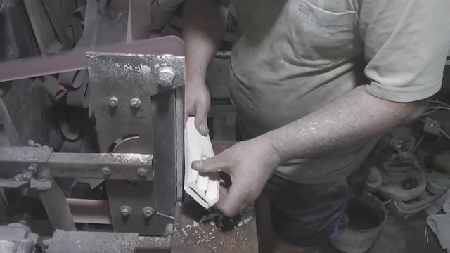 кукри в полном комплекте делаем ножны и два маленьких ножичка к нему смотреть онлайн