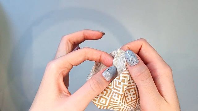 DIY. Что сшить из остатков ткани и лоскутов. Идея подарка на новый год. Кофейное САШЕ легко и прост смотреть онлайн