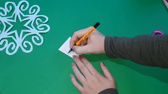 Делаем красивые снежинки Schneeflocke aus Papier смотреть онлайн