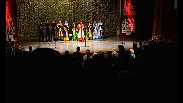 Православные хористы вместе с приморскими казаками собрали полный зал в ОКЦ смотреть онлайн
