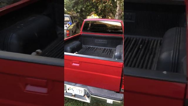 1995 Nissan hardbody d21 pickup flaked out paint job ka2400 смотреть онлайн