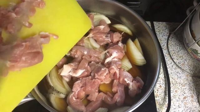 Оякодон. Филе индейки в омлетом соусе с рисом//Oyakodon. Turkey fillet in a sauce omelette with ric смотреть онлайн