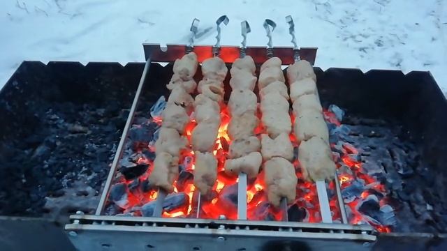 Электрическая шашлычница.