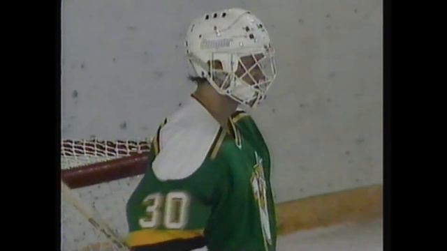 Steve Thomas Blackhawks Slapshot Goals Nov. 1988 смотреть онлайн