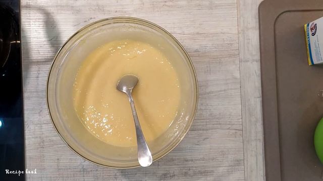 Медовые коржи для торта. Классический рецепт. Самый вкусный торт "Медовик" смотреть онлайн