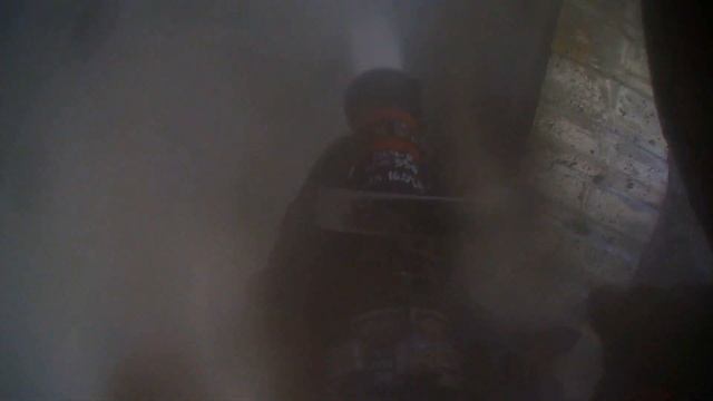 ГОРИТ НАДВОРНАЯ ПОСТРОЙКА С УГРОЗОЙ РАСПРОСТРАНЕНИЯ НА БАНЮ смотреть онлайн