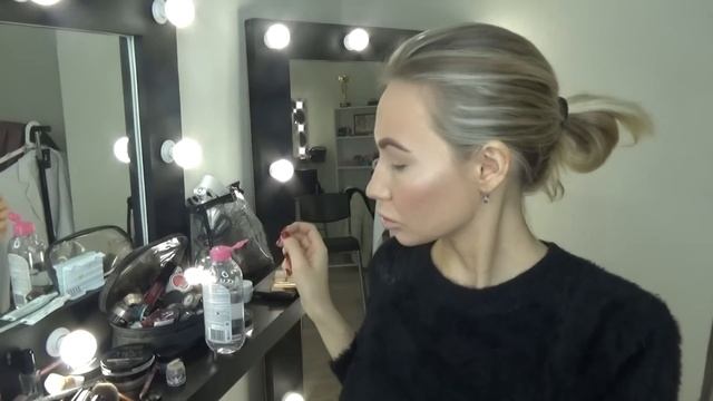 НОВОГОДНИЕ МАКИЯЖ И ПРИЧЕСКА, ОБЬЕМНАЯ УКЛАДКА НА КОРОТКИЕ ВОЛОСЫ смотреть онлайн