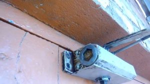 Ремонт и регулировка дверного доводчика.   Door closer adjustment