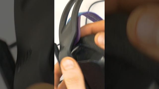 Remove & Put back Logitech G335 ear pads смотреть онлайн