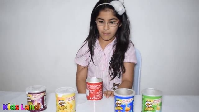 Learn Colors With Malak And Colorful Pringles Chips -Finger Family Song Nursery rhyme for children смотреть онлайн