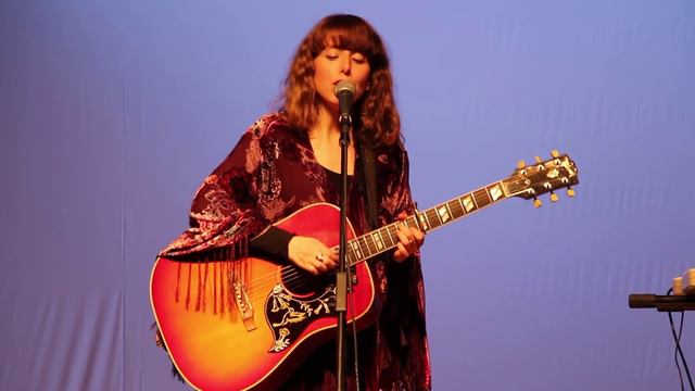 Гури Хансдоттир/Guðrið Hansdóttir - Прекрасное далеко cover смотреть онлайн