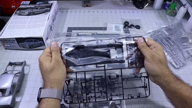 Unboxing Nissan Skyline 2000 GTR Street Custom Tamiya смотреть онлайн