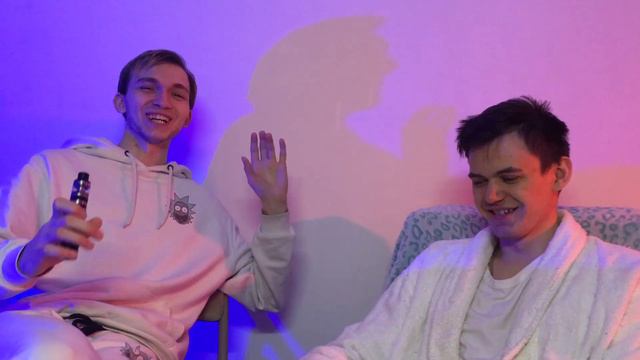 А4 упаковал своего брата😱 смотреть онлайн