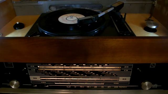 "Полька-фокстрот"для 4х кларнетов, "Для дедушки" --муз.И.Гудеца ,эстр.орк. Брненского радио И.Гудец смотреть онлайн