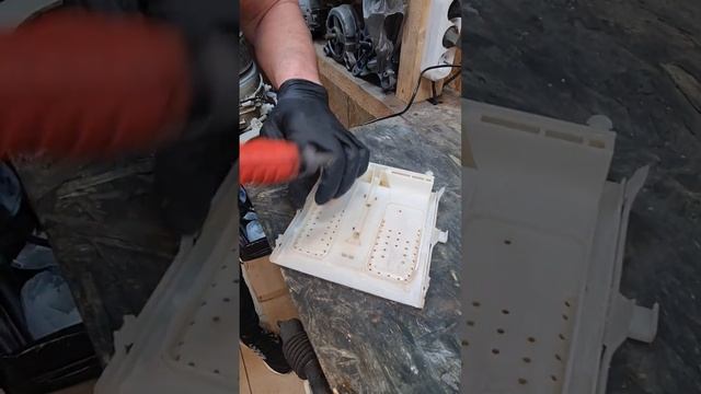 протекает машинка