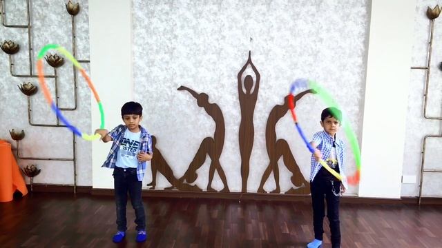 Believer | Hula Hoop Cover | Imagine Dragons | Kids Dancing Presents | #hulahoop #hulahoopdancing смотреть онлайн