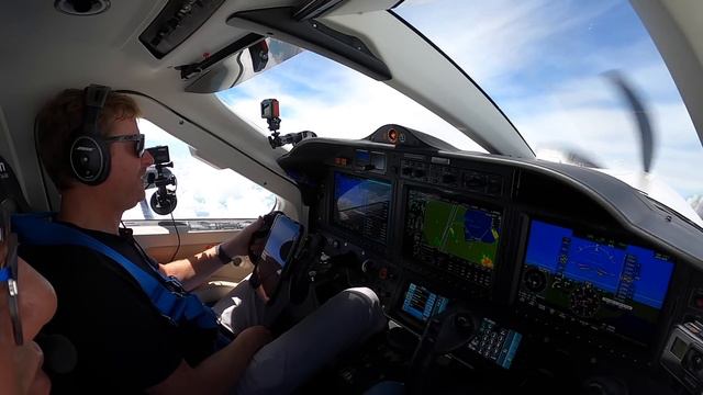 FLYING THE BRAND NEW TBM960! - Flight VLOG!