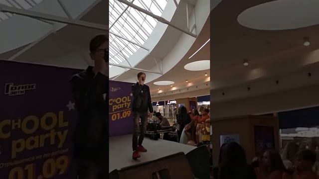 Миииишаааа в Питере !!! ТЦ Европолис ?? смотреть онлайн