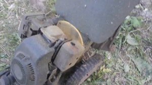 Колёсный триммер CHAMPION 5629 3 года жёсткой эксплуатации.