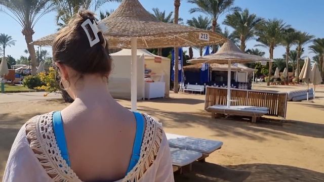 ОБЗОР ПЛЯЖА И "ЛУЖИ" В ОТЕЛЕ DESERT ROSE 5* ХУРГАДА?ЧТО ДАЮТ НА ОБЕД? смотреть онлайн