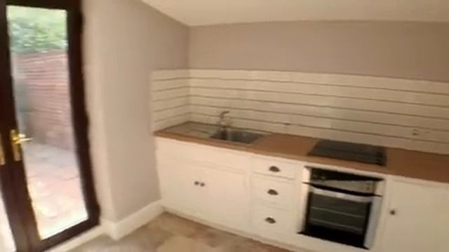 Greg Cowley Homes under the Hammer смотреть онлайн
