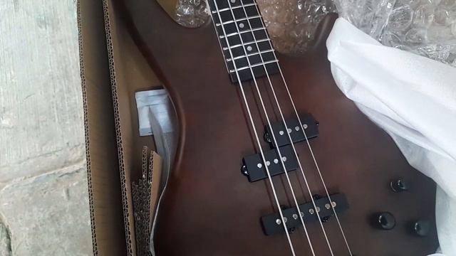 Bajo Ibañez GSR200 REVIEW смотреть онлайн