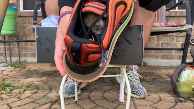 Nike Air Max 720 Sunrise + on foot look смотреть онлайн