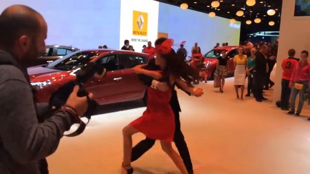 ММАС 2014 Выступление у Renault смотреть онлайн