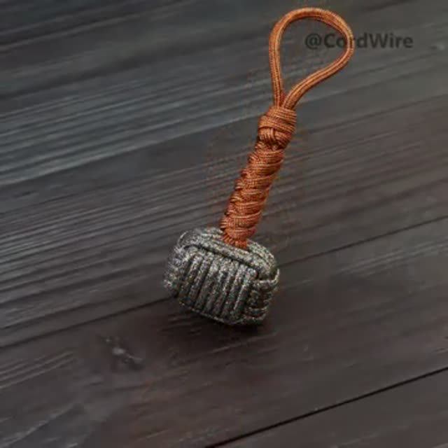 Как сплести из паракорда молот#shorts #