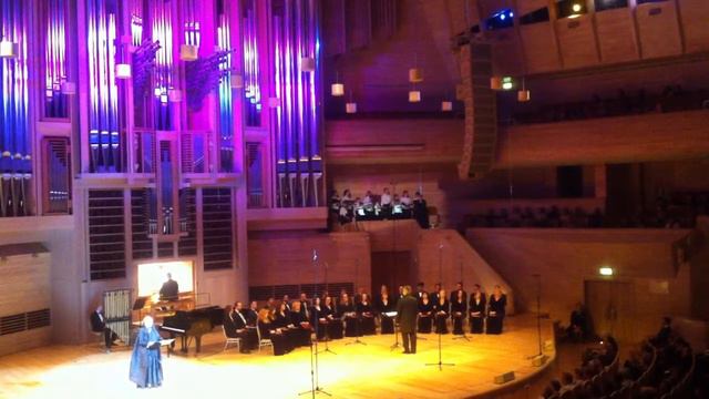 Рождественская мистерия. Синодальный хор, Алла Демидова и детское отделение синодального хора смотреть онлайн