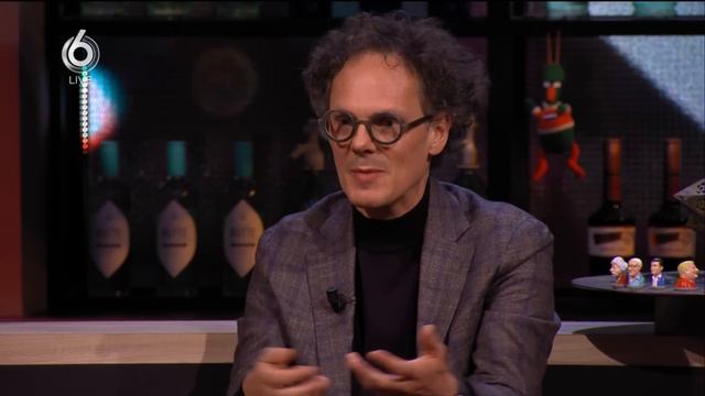 René stelt pikante vraag aan Ben van der Burg: 'We gaan naar de reclame!' | VANDAAG INSIDE смотреть онлайн