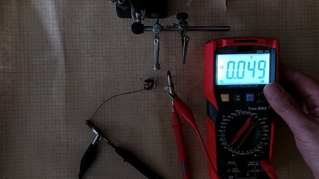 Абсолютный рекорд советского транзистора. Светодиод светится от 0.15 V смотреть онлайн