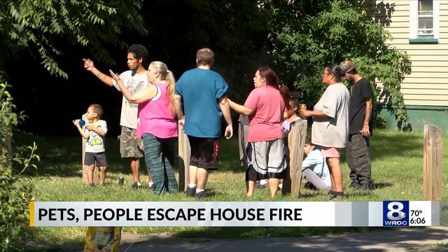 Residents and pets escape house fire on Maple Street in Rochester смотреть онлайн