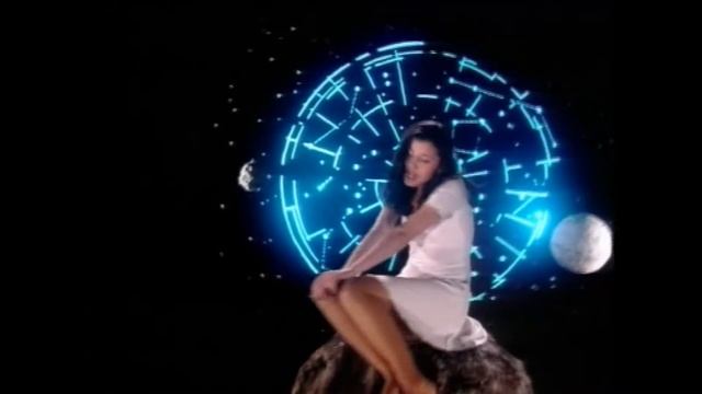 Мюзикола Девочка в платьице белом Official Video 1996 смотреть онлайн