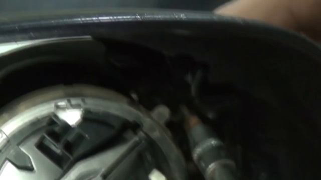 Как разобрать боковое зеркало Audi. Без снятия обшивки двери. смотреть онлайн