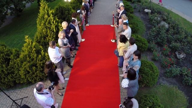 выпускной красная дорожка смотреть онлайн