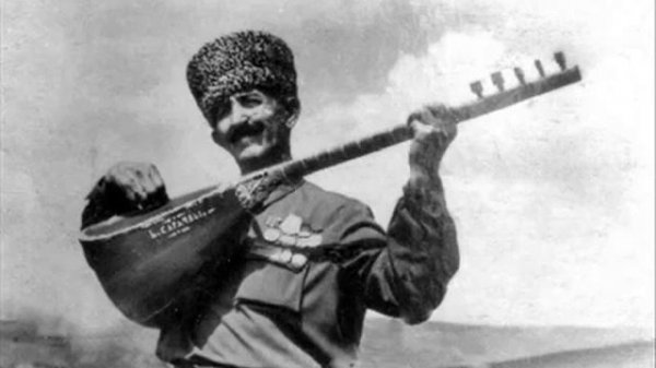 Aşıq Hüseyn Saraclı baş sarıtel