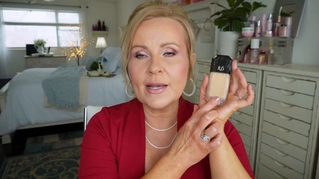Get Flawless Foundation & Smooth Makeup Over 40 смотреть онлайн