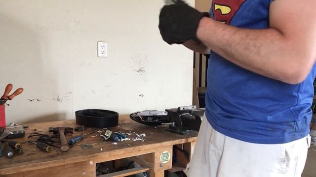 Scrapping a paper shredder for copper, silver and steel. смотреть онлайн