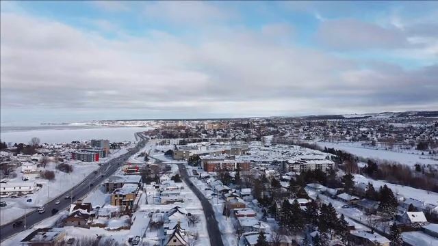 Petite vue de Rimouski dji mini mavic смотреть онлайн