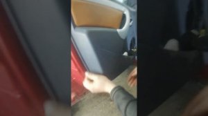 Лада ларгус, снять обшивку двери