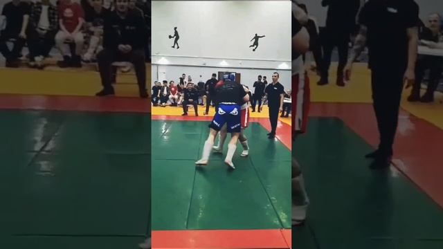 Русская пляска после побед на соревнованиях по ММА от Самарских Бузников #Буза #рукопашный_бой #мма смотреть онлайн