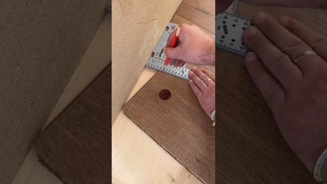Небольшая хитрость с угольником от Wolfcraft art.5206000 смотреть онлайн