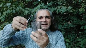 Как чистить лезвия станка во время бритья.