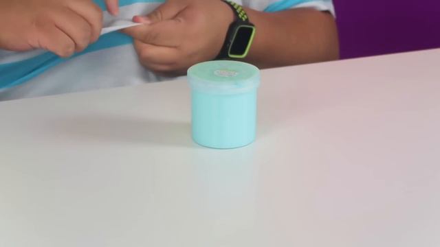 UNBOXING A 1 YEAR OLD SLIME PACKAGE! Everything is not okay... смотреть онлайн