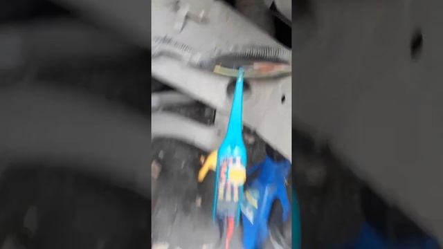 Лендровер Дискавери 3 как открыть если сел аккумулятор! смотреть онлайн